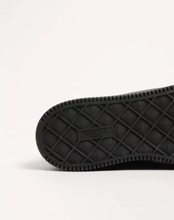 Valentino One Stud Xl Nappa Leather Low-Top Sneaker Black - Image 8