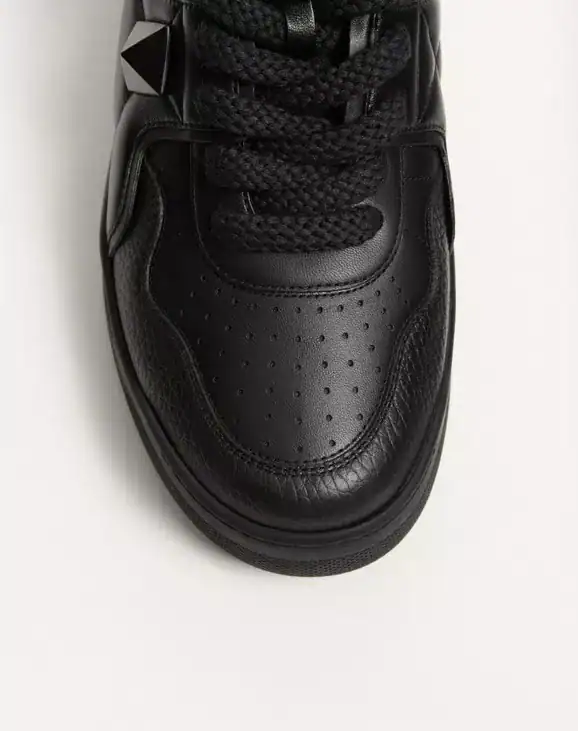 Valentino One Stud Xl Nappa Leather Low-Top Sneaker Black - Image 7