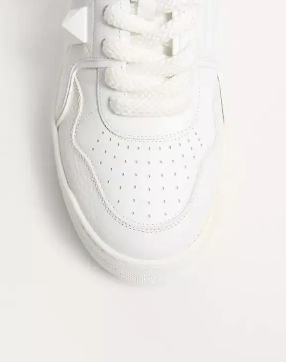 Valentino One Stud Xl Nappa Leather Low-Top Sneaker White - Image 8